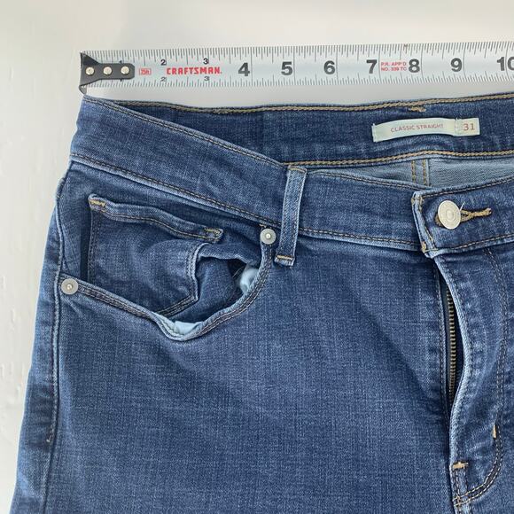 Levi's Women's Classic Straight Leg Jeans Size 12M - Picture 13 of 16